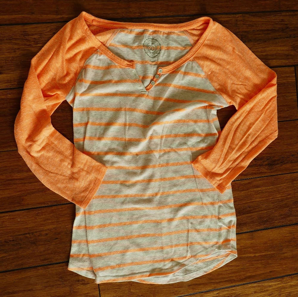 Half sleeve striped tee